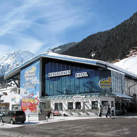 In Near Slopes See