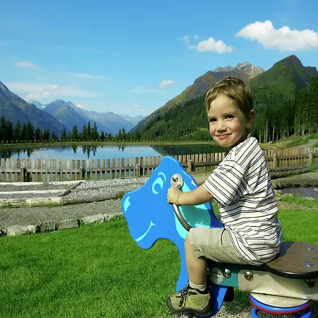 In Near Slopes شقة